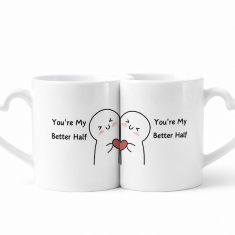 Bộ đôi quai tim trụ có thiết kế độc đáo và đẹp mắt. Ly có thiết kế toàn bộ được phủ một lớp men trắng. Thân ly được thiết kế gắn quai nhỏ hình 3/4 trái tim trên mỗi ly.