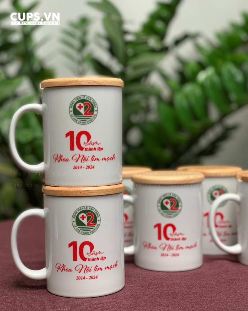 Ly sứ kỉ niệm 10 năm thành lập Bệnh Viện Lê Văn Thịnh