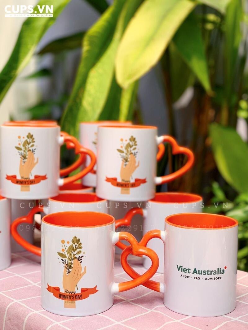 Bộ ly sứ quà tặng 20/10 in logo & tên nhân viên cho công ty