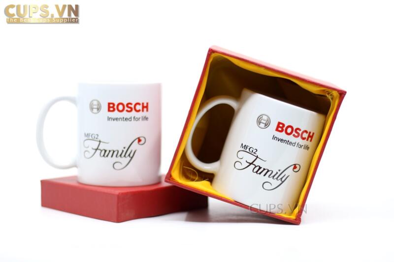 Logo công ty được in trên ly sứ Basic vừa đẹp vừa bền, giúp nhân viên luôn nhớ đến thương hiệu và tự hào khi sử dụng